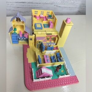 1993 Vintage Polly Pocket Schoolhouse